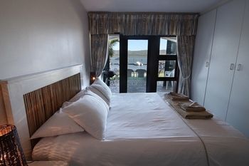 Laguna Grove Apartment *